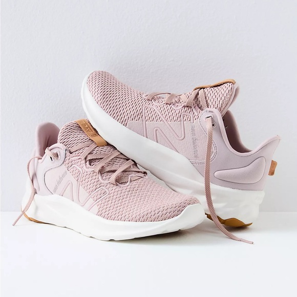 New Balance Shoes - NWOB Fresh Foam Roav V2 Sneakers